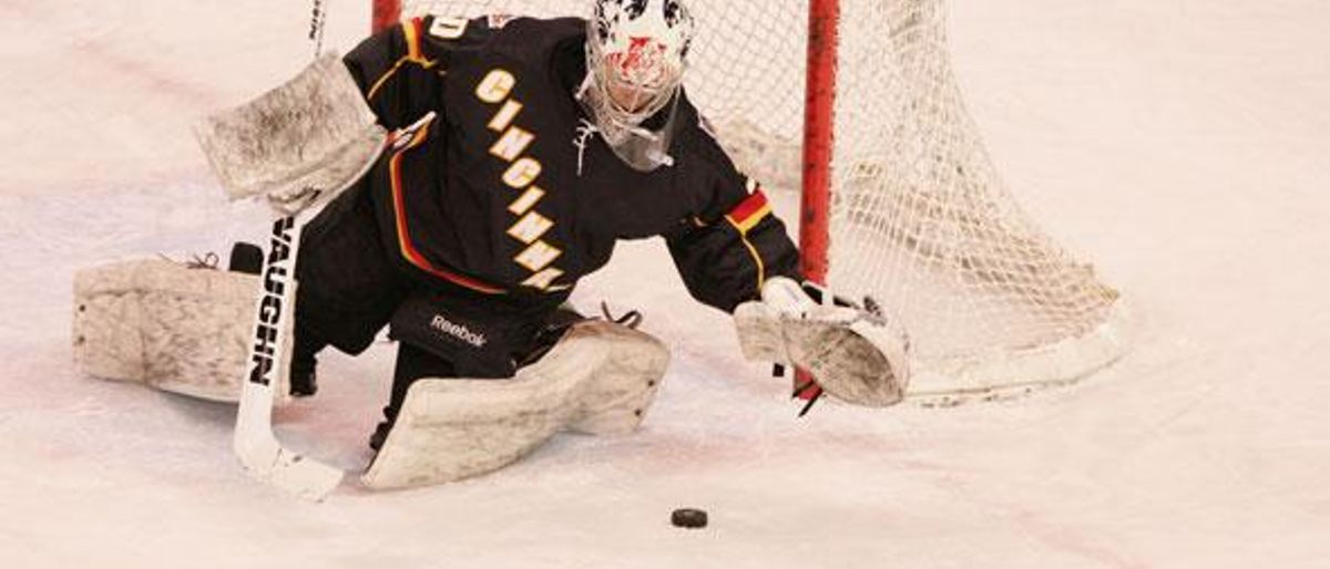 Michael Houser Named Reebok Hockey ECHL Goalie of the Week